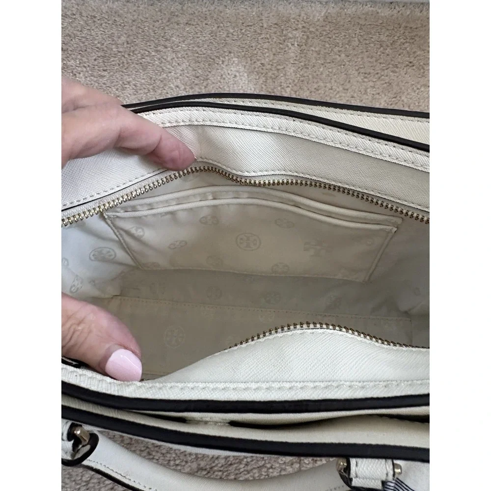 Tory Burch Robinson Zip Tote Bag with Magnetic Side Pockets VGUC
